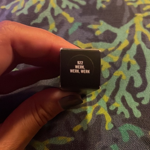 🆕 MAC Cosmetics Powder Kiss Lipstick in Werk, Werk, Werk - Picture 3 of 5